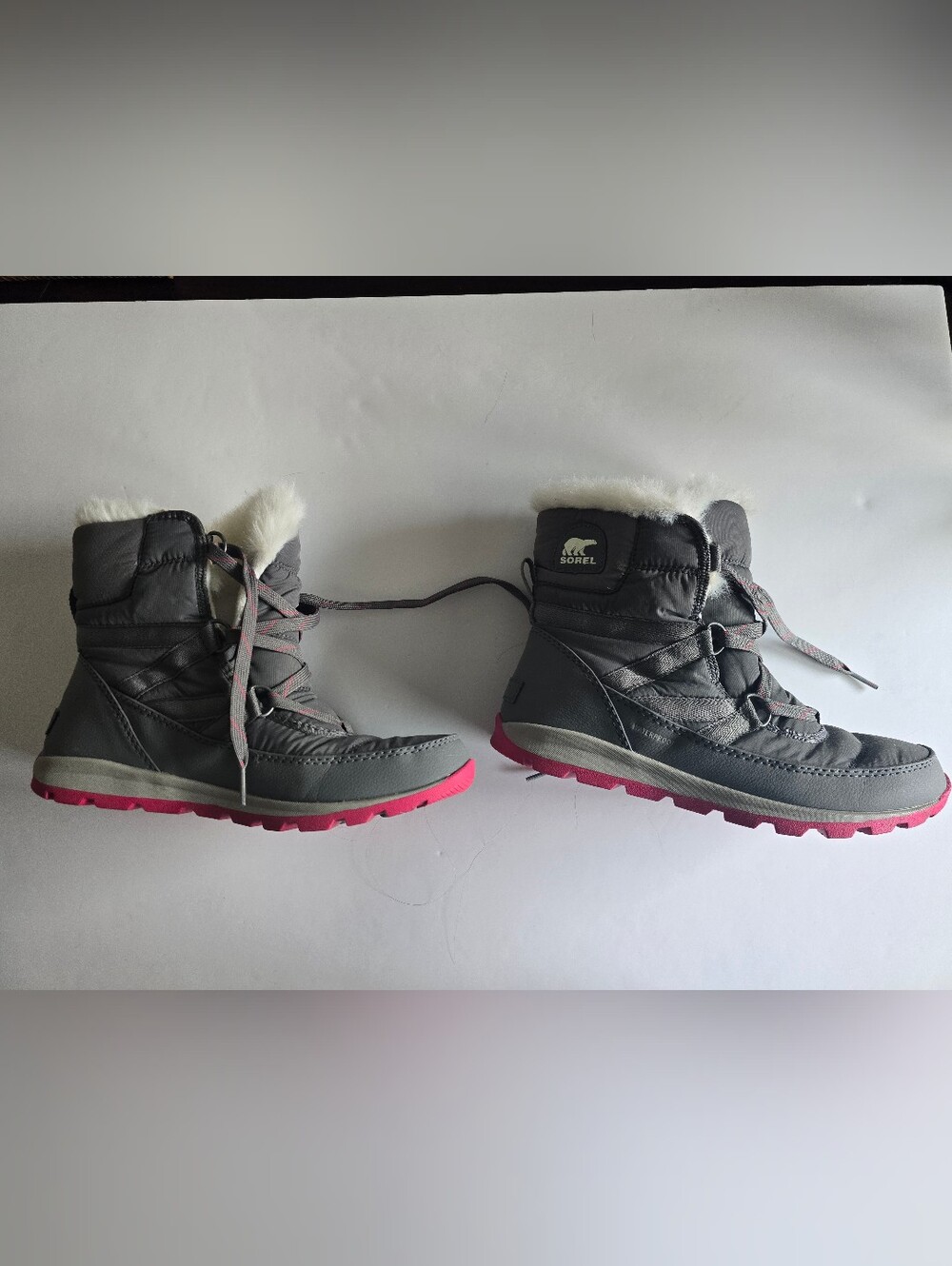 Sorel Women's Like New Whitney Short Gray Waterproof Winter Boots with Pink Sole